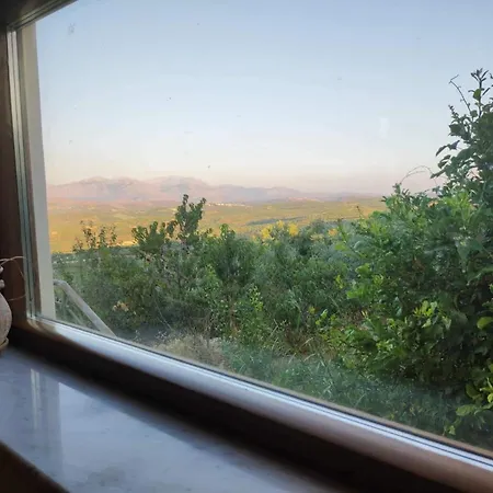 Aletraki -off-grid Retreat Above Heraklion, Peaceful Views
