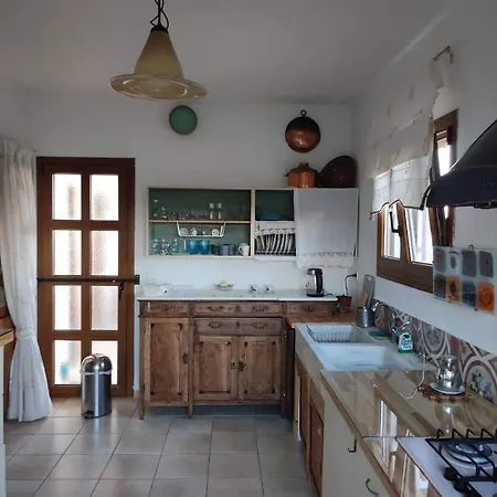 Aletraki -off-grid Retreat Above Heraklion, Peaceful Views ゲストハウス *