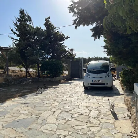 Aletraki -off-grid Retreat Above Heraklion, Peaceful Views アルハネス