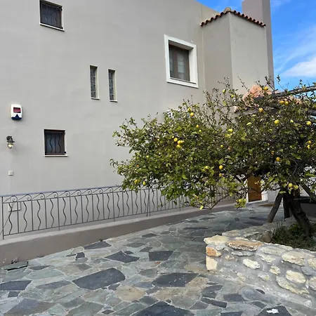 Aletraki -off-grid Retreat Above Heraklion, Peaceful Views ゲストハウス *